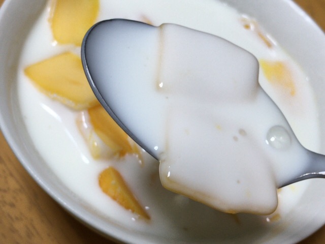 カスピ海ヨーグルト　冷凍マンゴー